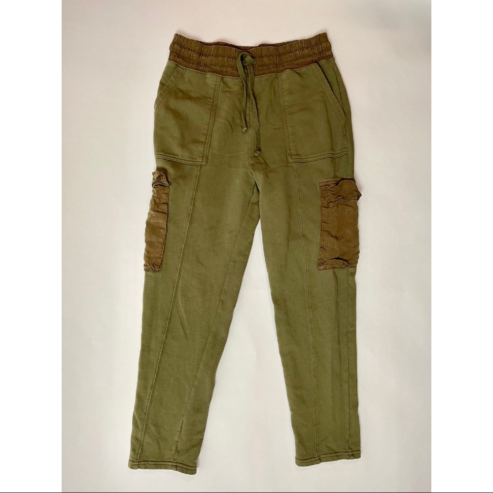 FABLETICS Women’s CARGO PANTS SZ Medium